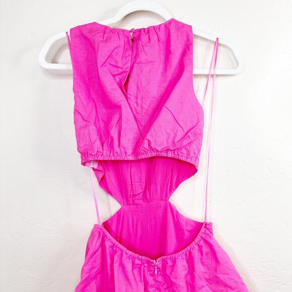 Mable NWOT Barbie Pink Trend Setter Sleeveless Cutout Tiered Maxi Dress Small - Picture 5 of 7